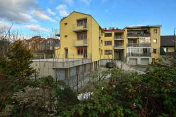 EFI Residence Holzova - view of the inner area